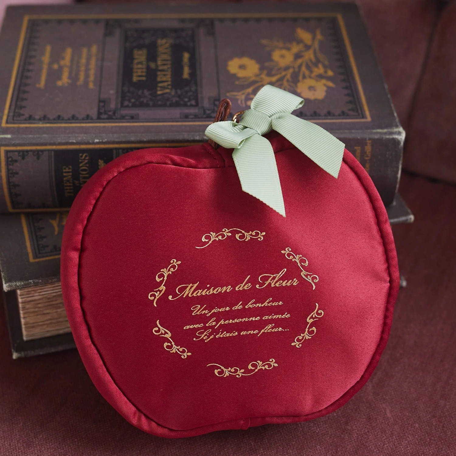 Japanese Style Christmas Cute Storage Clutch Red Apple Cosmetic Bags Sweet Girl Women's Makeup Small Bags