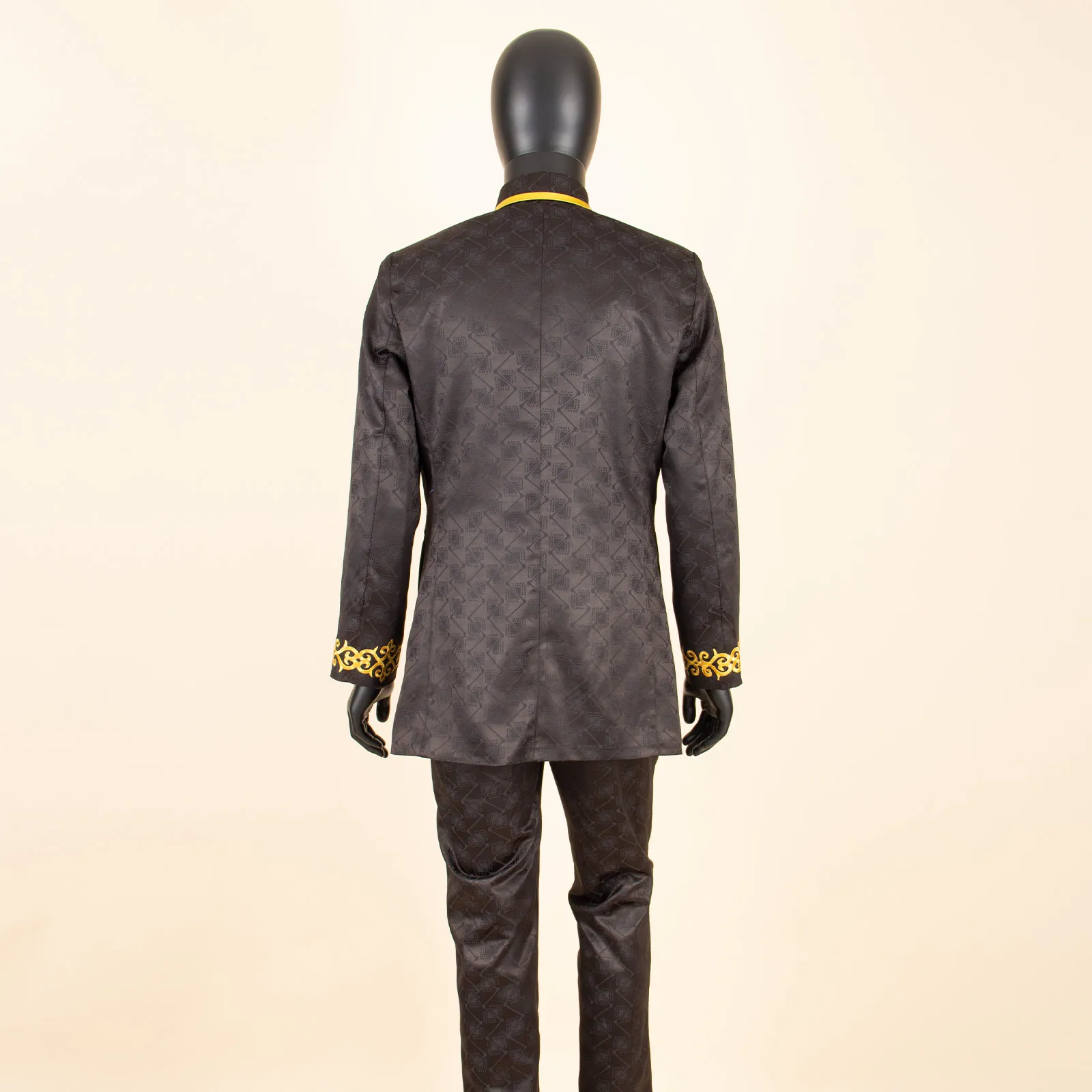 African Men Suit for Traditional Wedding Custom Business Attire Gold Embroidery Coat Pants Set Party Bazin Riche Attire 2416079