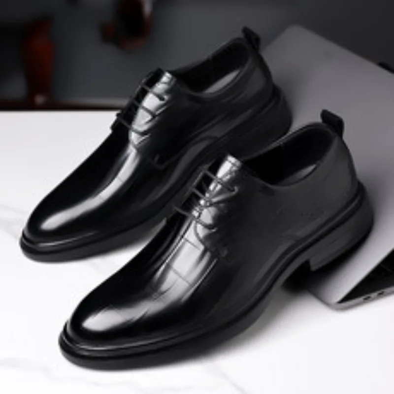 

Новые мужские деловые кожаные туфли, черные деловые мужские кожаные туфли-оксфорды, свадебные офисные туфли, летние дышащие остроконечные кроссовки