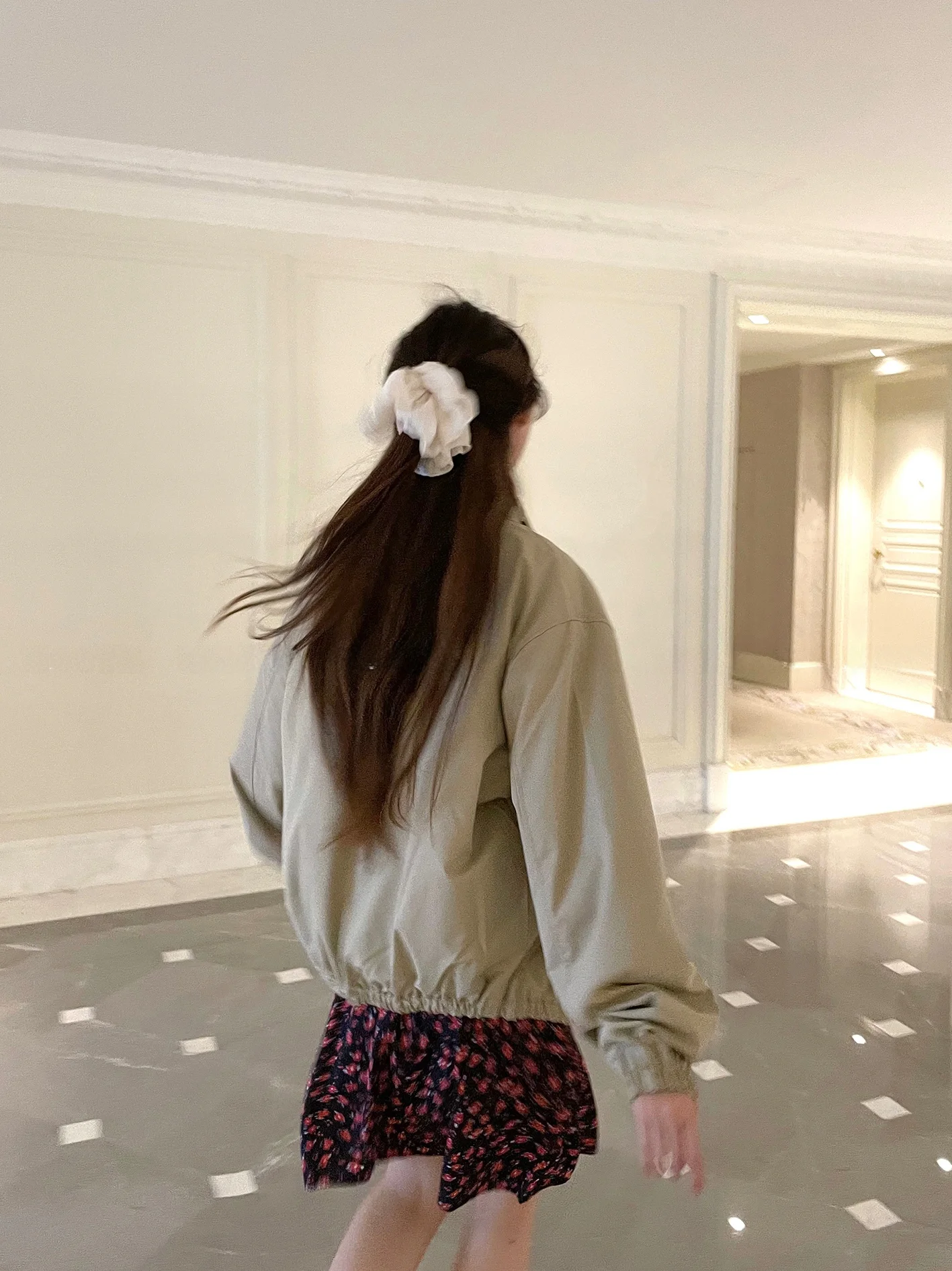 

Ретро-куртка цвета хаки на молнии, женская свободная рабочая куртка в стиле оверсайз, осенняя модная женская верхняя одежда из других материалов, 100%