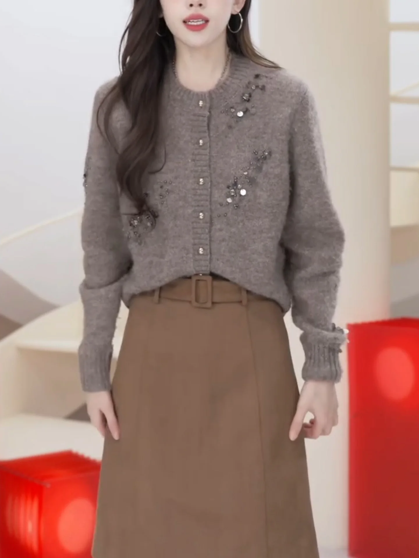 

Модный крупногабаритный вязаный кардиган цвета хаки для женщин, с богатой отделкой, с открытым краем, осенне-зимняя новинка