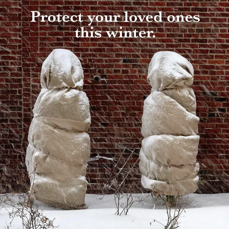 

Защитные чехлы из ткани для растений – для уличных кустов, деревьев, растений в горшках – зимние укрытия от мороза – защита от заморозков без мешковины