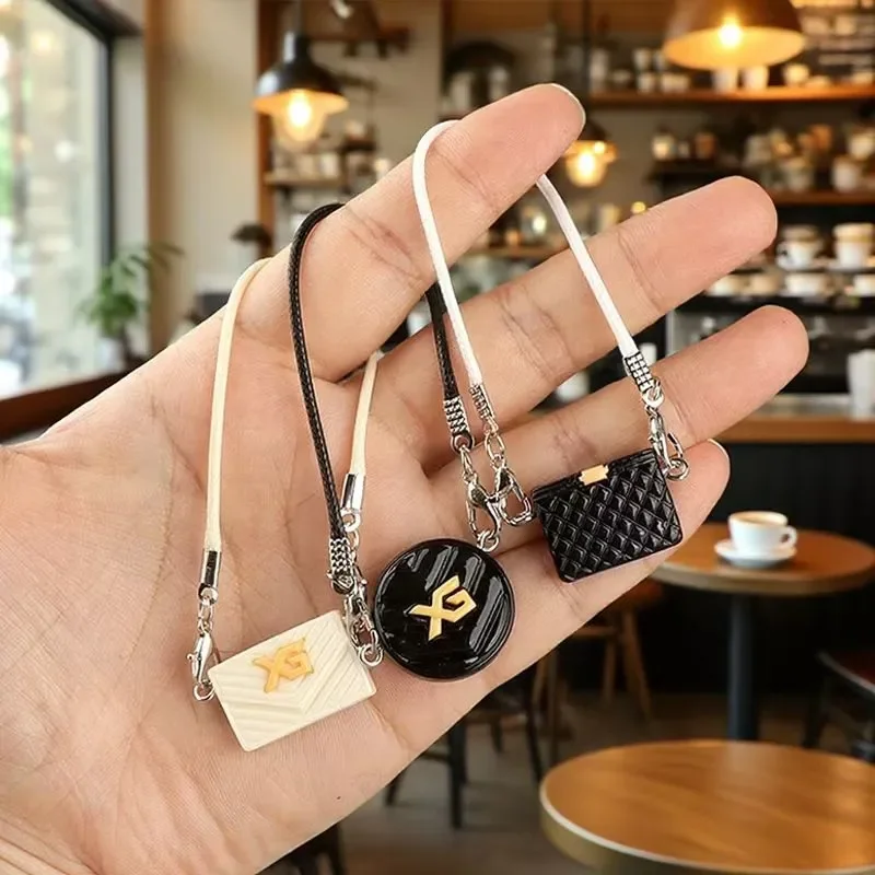 

New Doll House Doll Pendant, Mini Bag Model, Mini Neck Hanging, Accessory Keychain, Mini Doll Dressing, Girl Gift