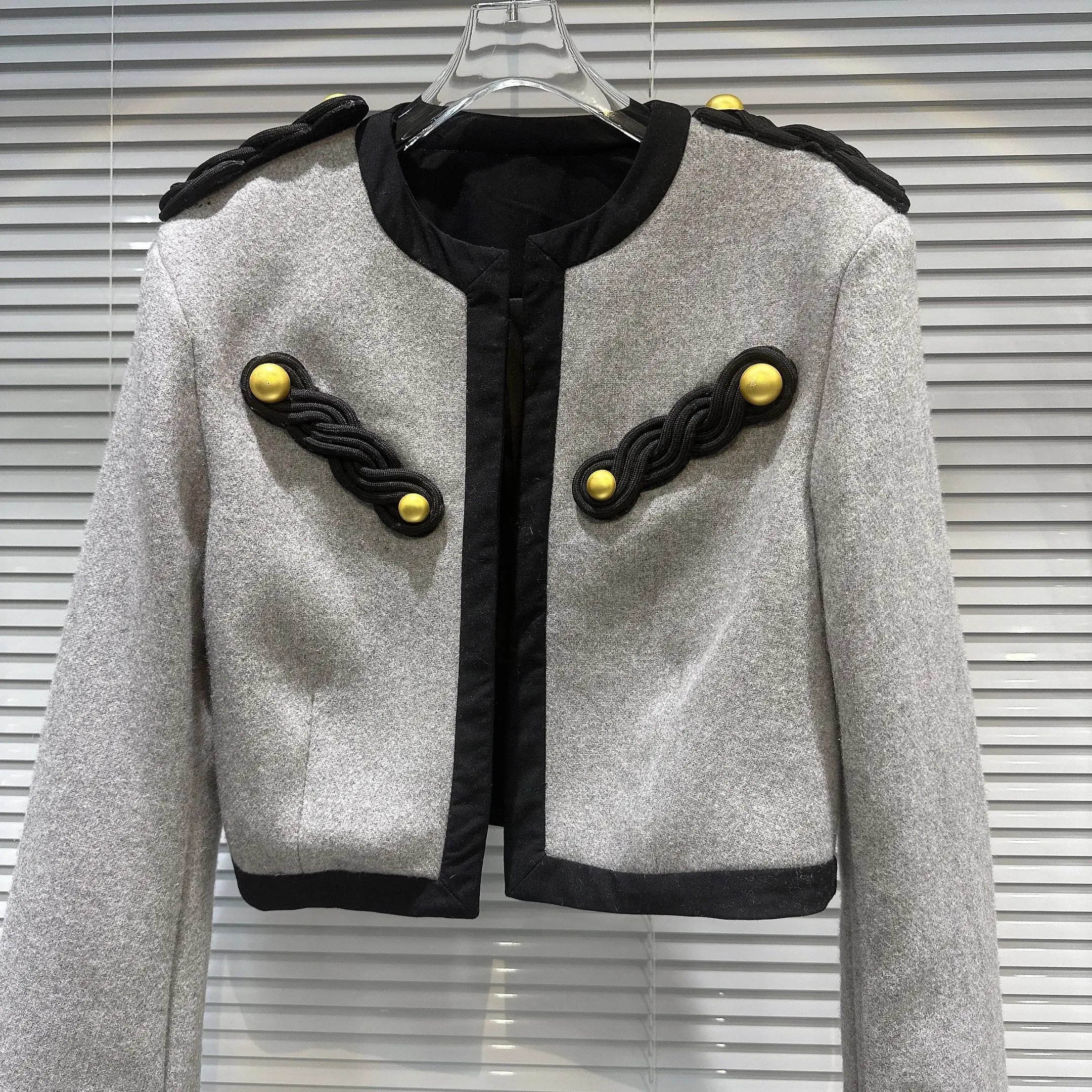 엘리 레이디 겨울 코트 메탈 브레이드 디자인 울 재킷 레트로 스타일 버튼업 롱 슬리브 라운드 넥 퓨어 컬러