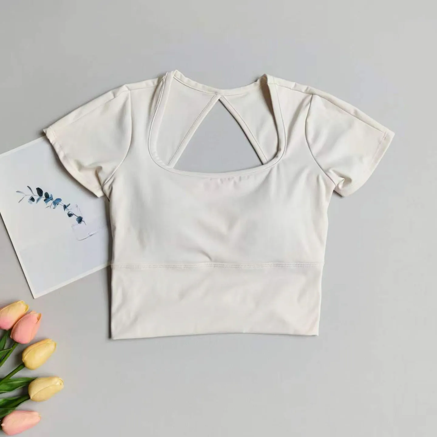 Damen Yoga-Shirt mit Polsterung, Kurzarm, Atmungsaktiv, Schnelltrocknend, Mesh, Schöner Rücken, Feste Cups, Pilates-Trainings-Oberteil, Laufshirt – Detail 6