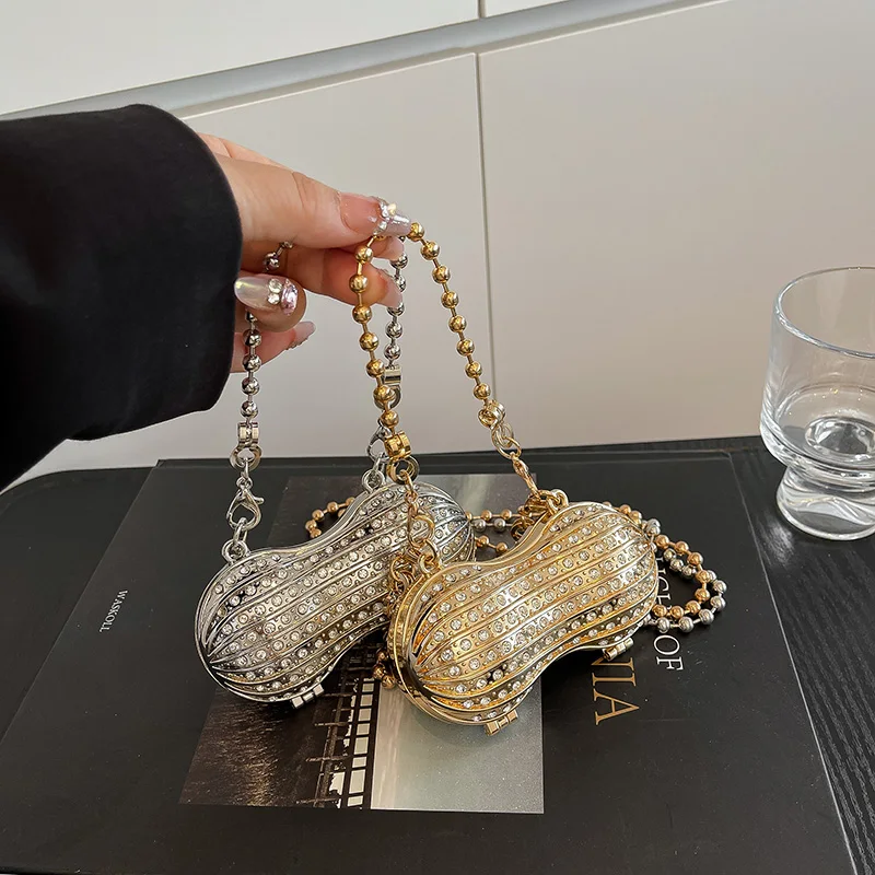 

New Metal Lipstick Pack for Women High Quality Chain Super Mini Peanut Shape Crossbody Bag Designer Mini Decorative Bag Gold