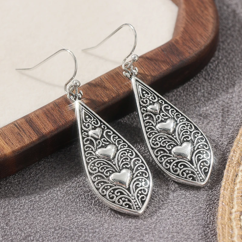 Vintage Hand Carved Geometry Heart Dangle Women's Earrings Silvery Color Metal Daily Wear Party Jewelry Anniversary Gift