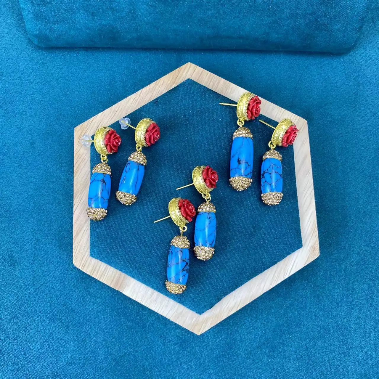 

New Xizang Jewelry Tibetan Jewelry Turquoise Earrings Turquoise Earrings Ethnic Pure Handmade Craft Design Recommendation