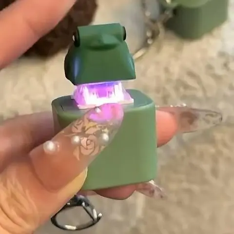 Frog Croaking Fidget Toy Keychain Colorful Lights Stress Reliever Anxiety Sensory Fun Animal Sound Button Toy