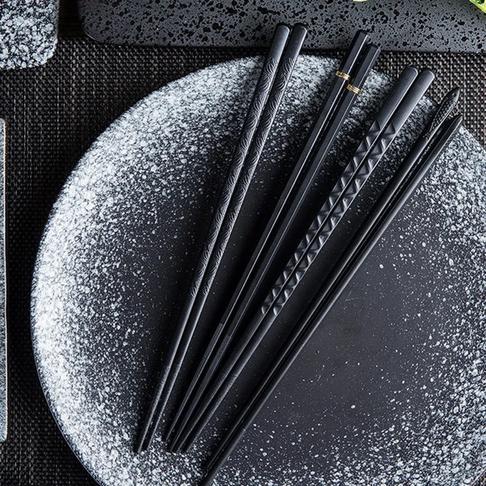 

2Pairs Alloy Chopsticks Non-Slip Pointed Design Dishwasher Safe Dining Room Kitchen Eco-Friendly Gift Set