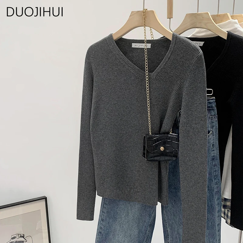 DUOJIHUI Grey Basic Long Sleeve Chicly V-neck Slim Female Pullovers Autumn New Simple Solid Color Fashion Casual Women Pullovers