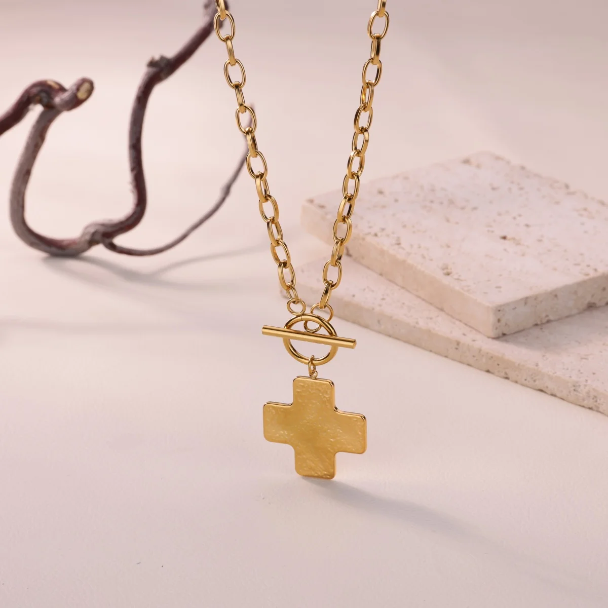 Edelstahl Schicke Kreuz-Guss-Charm-Anhänger-Halskette Einzigartiger Klassischer Modischer Wasserfester Schmuck Bijoux Femme