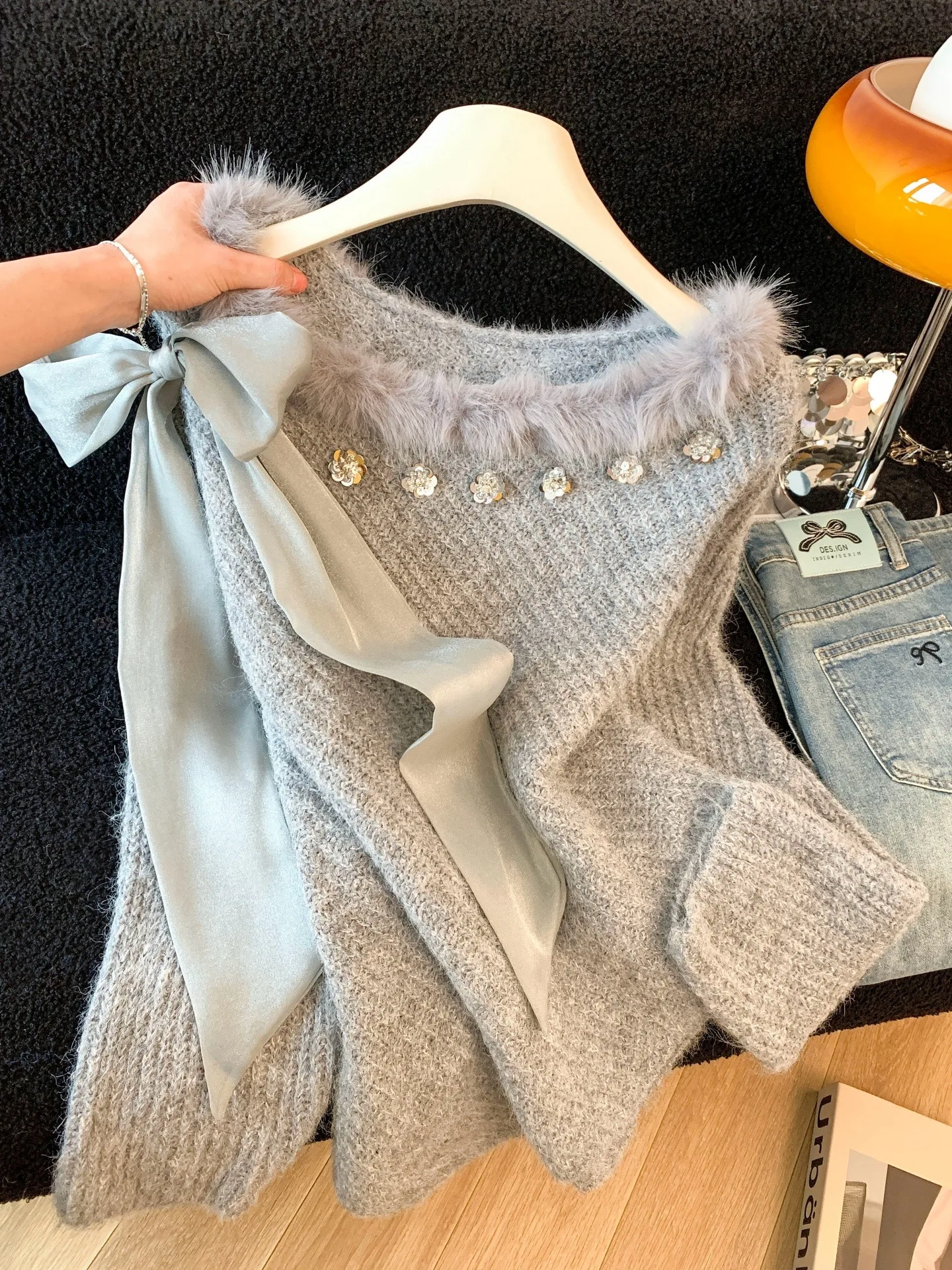 

Вязаный топ с меховым воротником и пайетками, с открытыми плечами, уникальный, изысканный, для женщин, весна-осень