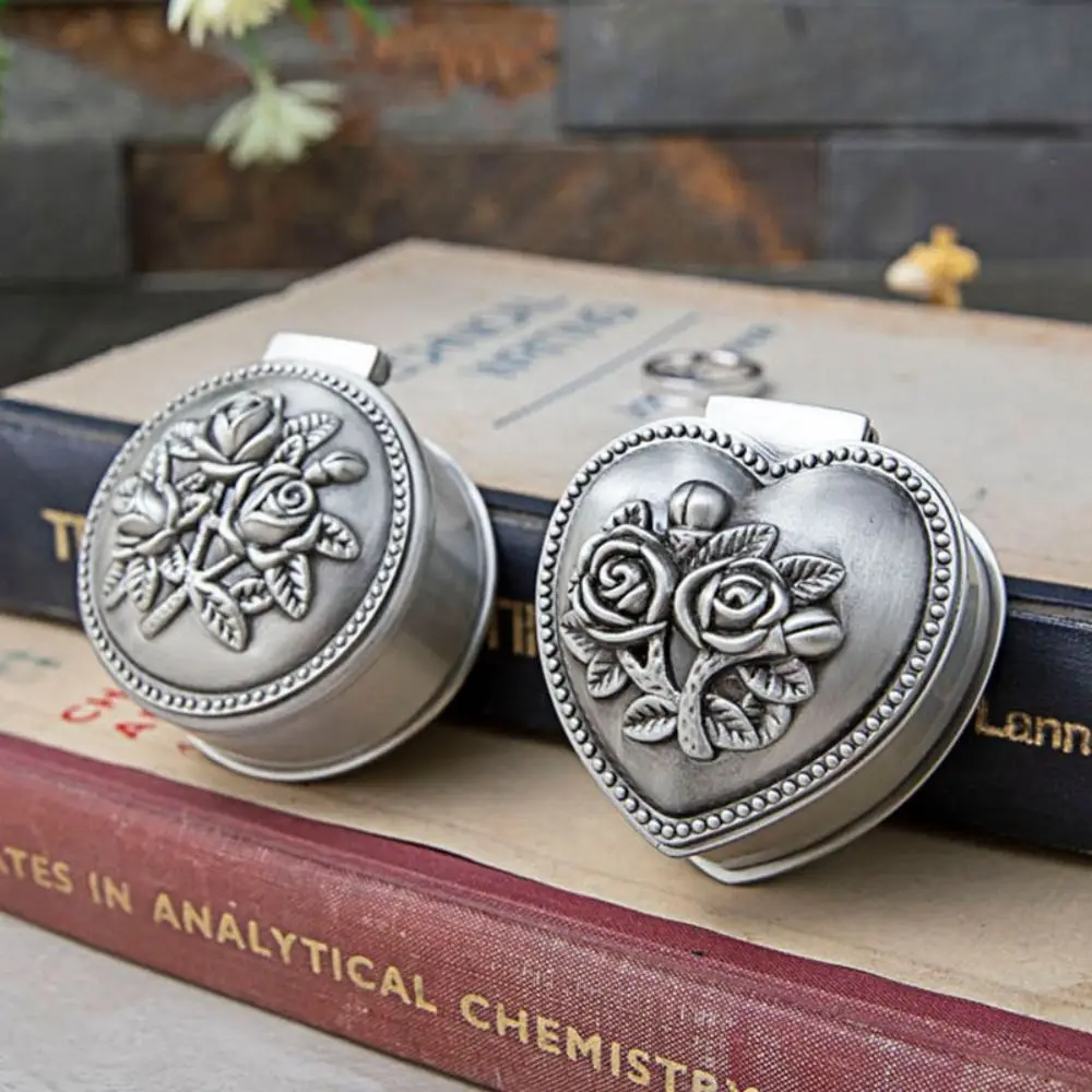 

Vintage Flower Metal Jewelry Box Dustproof Heart Shaped Ring Bracelet Organizer Small Size Home Decor Ring Trinket Storage