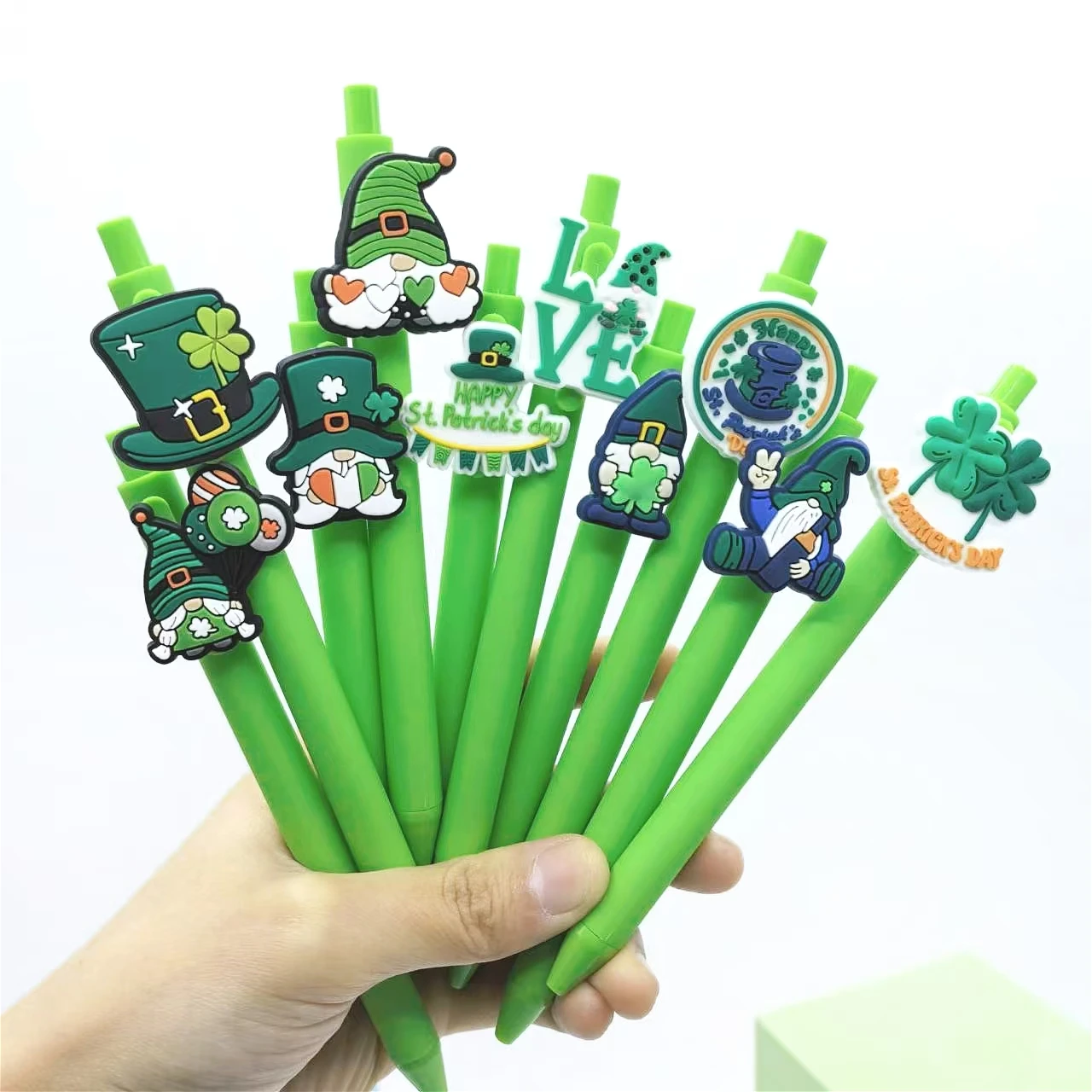 

10 шт., нашивка на день Святого Патрика, нейтральная ручка зеленой серии, креативная праздничная подарочная ручка, шариковая ручка, случайная