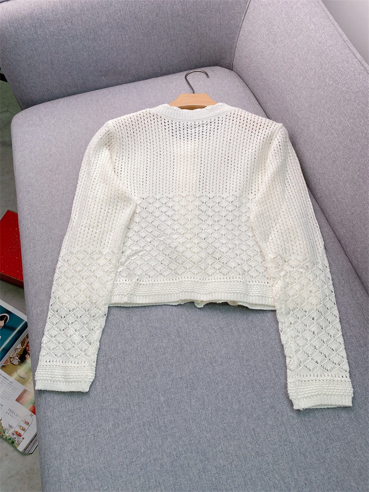 Cardigan à manches longues pour femme, col rond, boucle diamant, grille creuse, veste blanche, doux, tempérament doux, 107