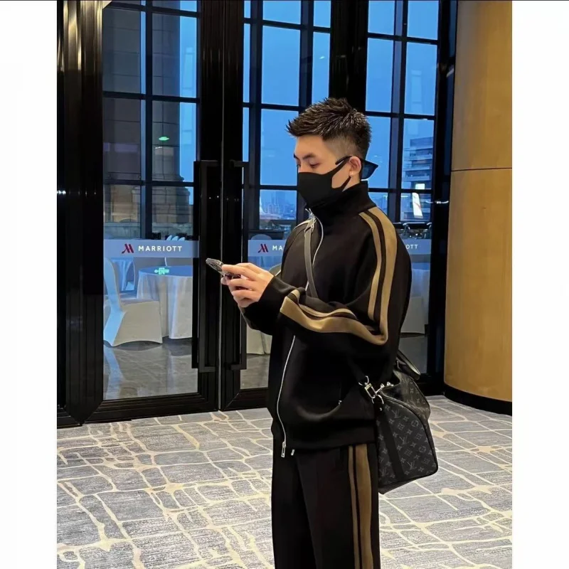 

Мужской спортивный костюм в полоску, осень-зима, свободная толстовка на молнии и повседневные брюки, утолщенный комплект из двух предметов на флисовой подкладке, уличная одежда