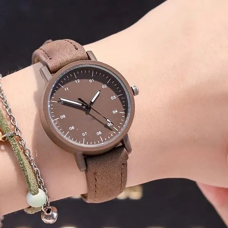 YIKAZE Ladies Women Bracelet Watches Small Dial PU Leather Belt Retro Watch Simple Fashion Girls Wristwatch Dress Wrist Watch