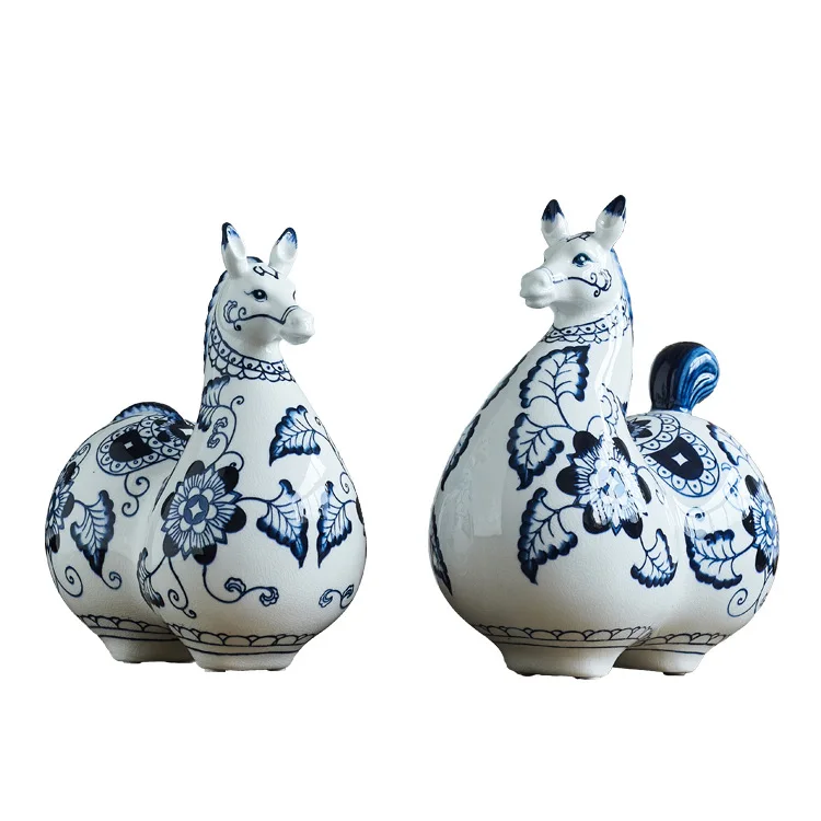 Blue and White Hand-Painted Ceramic Horse, New Chinese Style Porcelain Statue, Living Room TV Cabinet Decor, Home Art Ornament