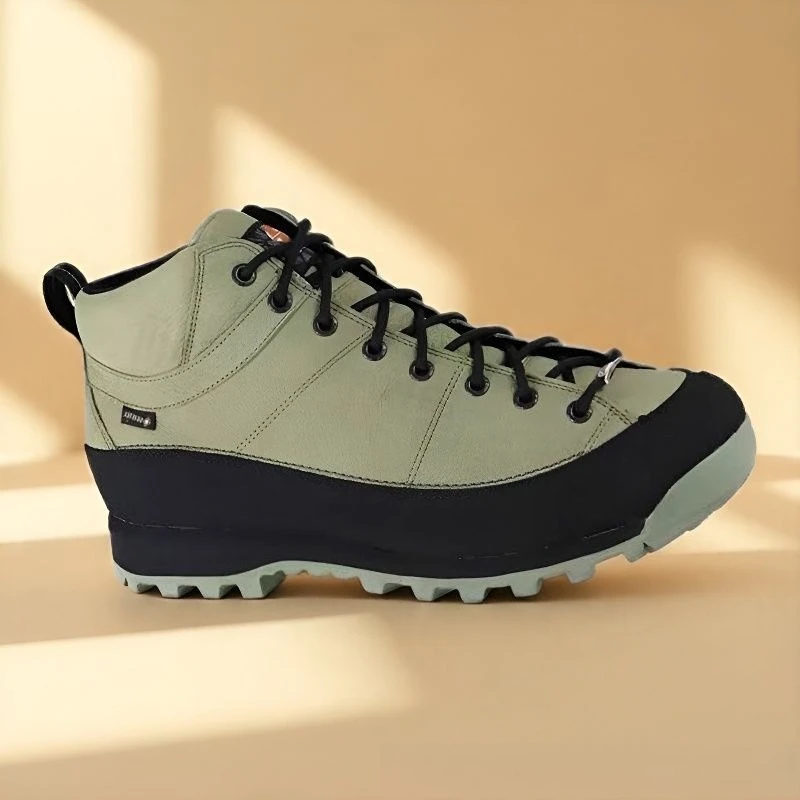 New Trend Men Mount… - image