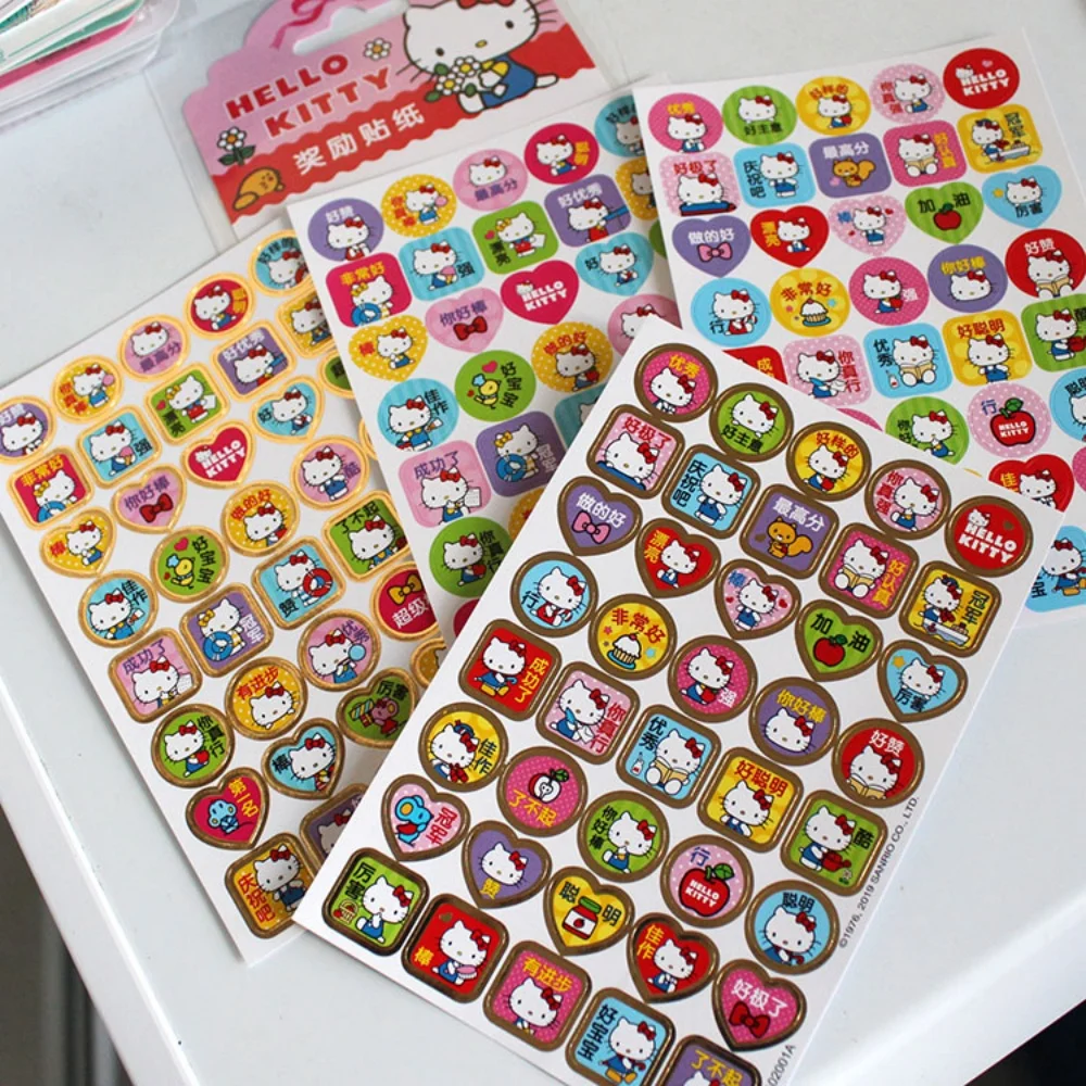 Adesivi originali Sanrio Hello Kitty Cinnamoroll Cartoon Decalcomanie Giocattoli per laptop Notebook Bagagli Adesivo decorativo per moto