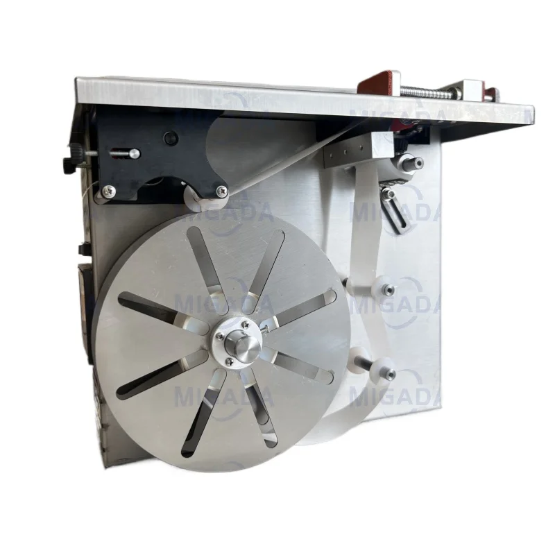 

Semi-automatic desktop flat corner box label sealing tamper-proof carton sticker applicator sealing labeling machine
