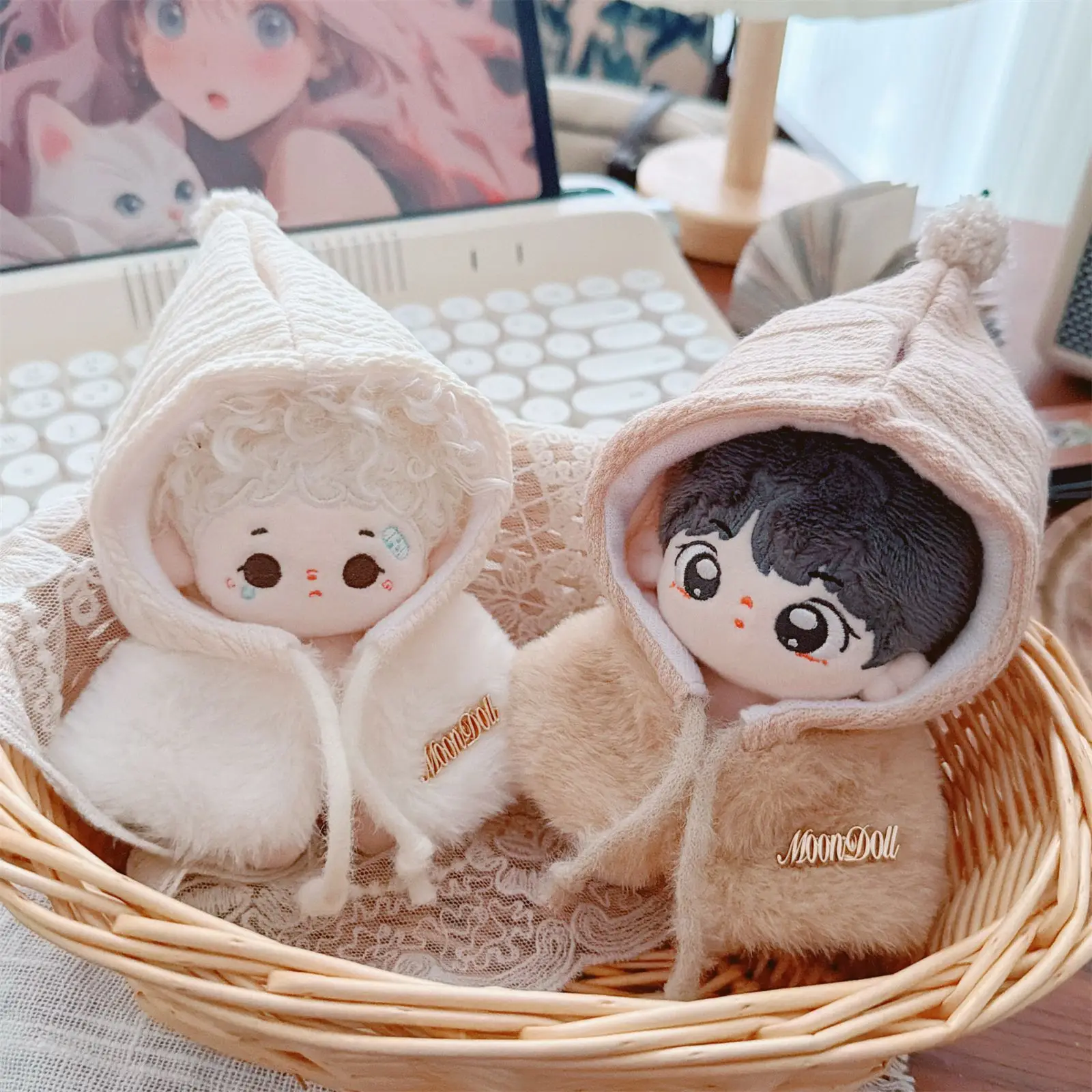 

10-15cm Cute Mini Idol Doll Clothes Cartoon Warm Fluffy Light Brown White Cloak DIY Dress Up Plush Doll Accessories Toys Gifts