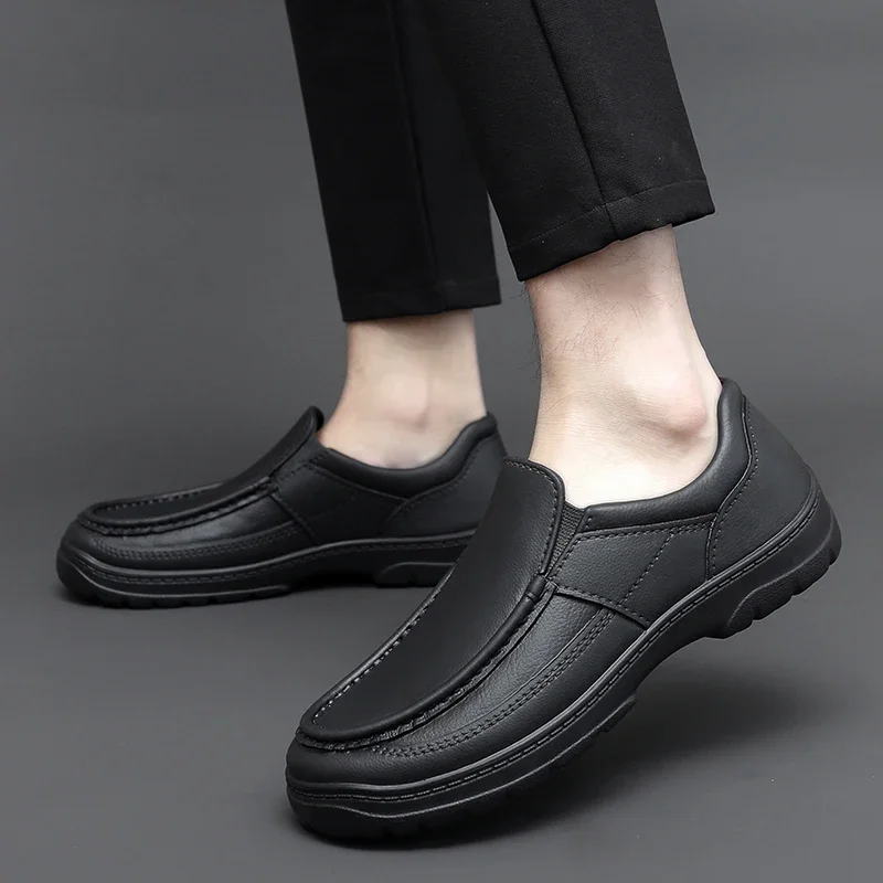 2023 new Chef Shoes Non-slip Oil-resistant Wear-resistant Lightweight Men\'s Shoes Slip On Size 39-46