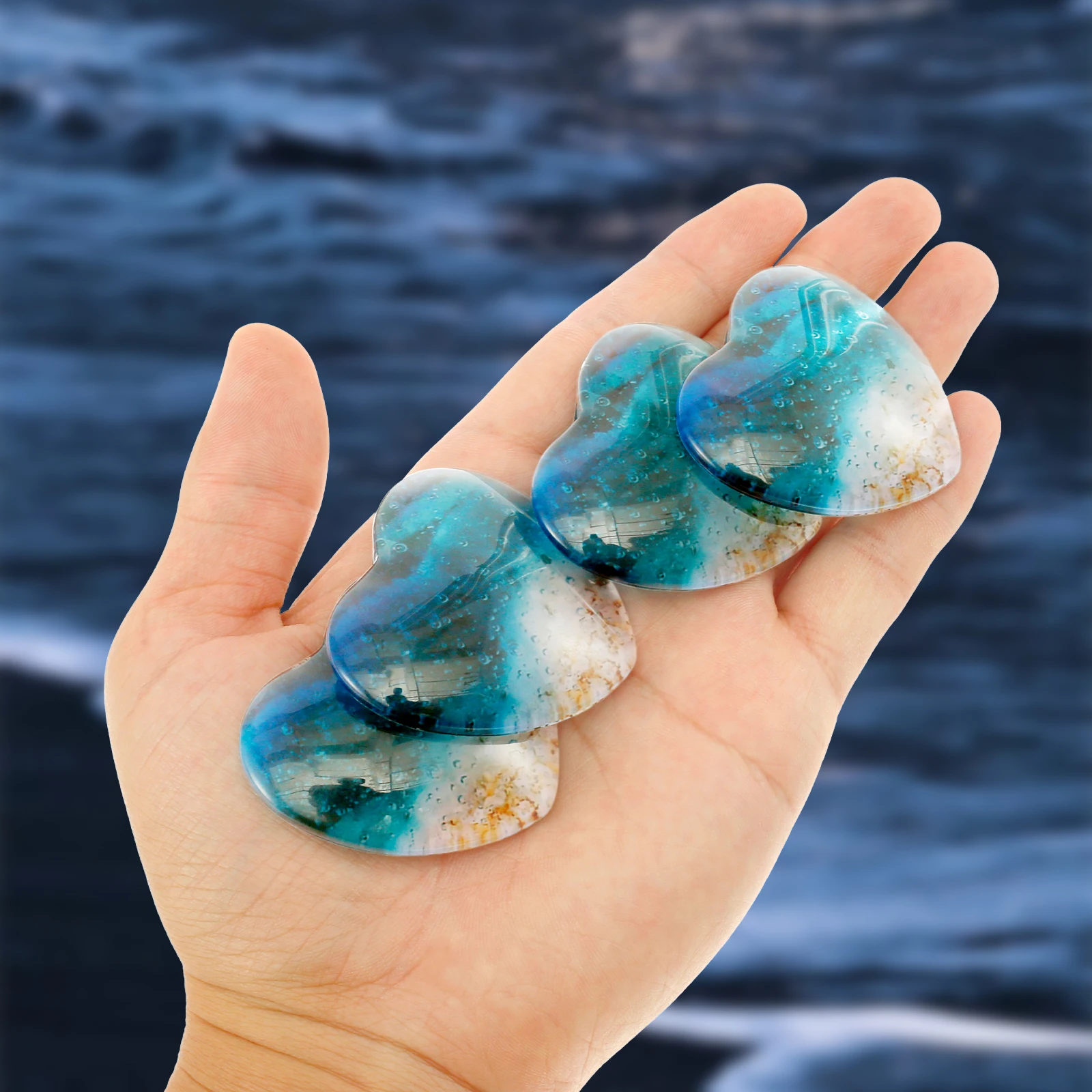 1/4Pcs Glass Beach Pocket Heart Handmade Sea Glass Heart Ornament with Beach and Waves Heart Shaped Beach Decor 2×2×0.4 Inch