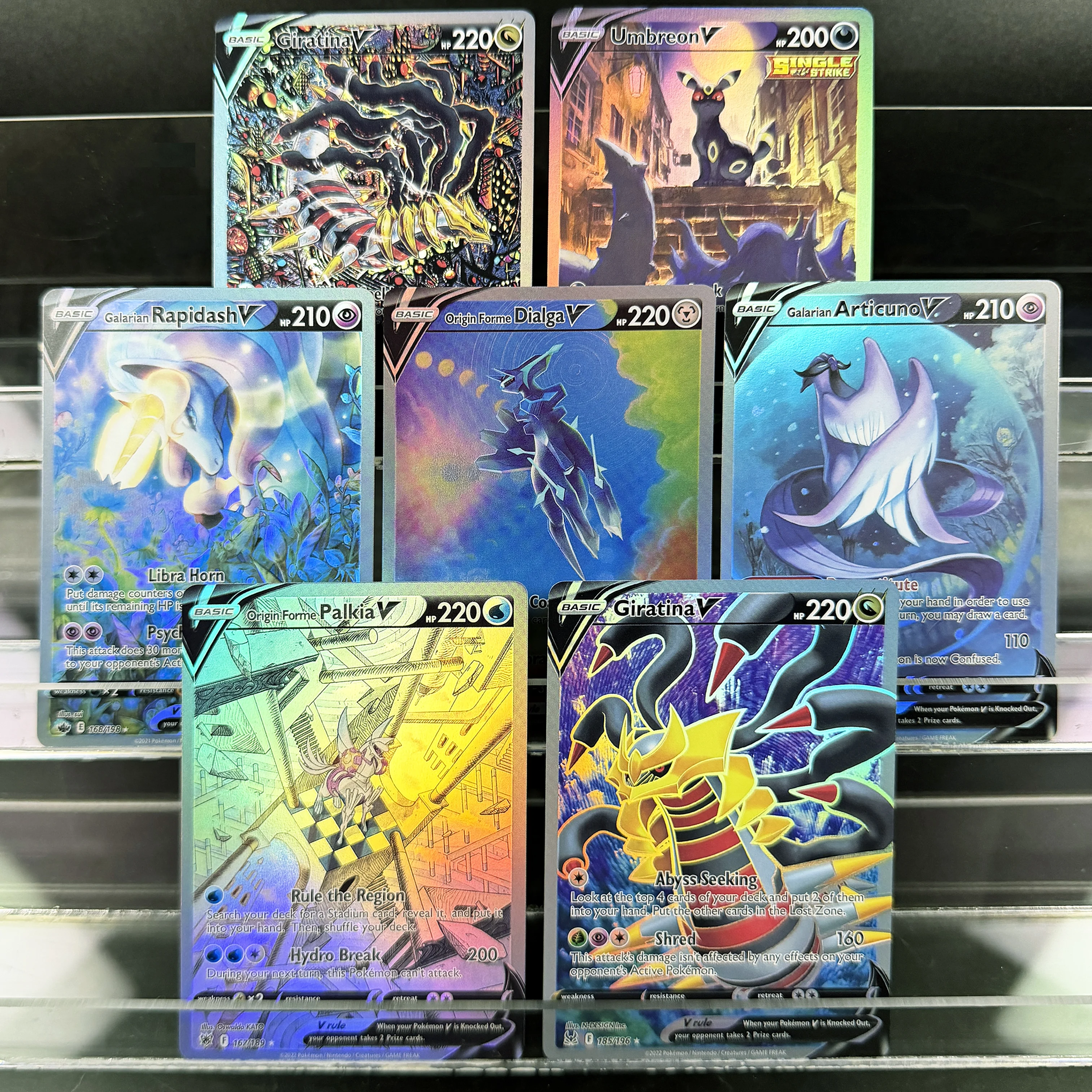 مجموعة كاملة من بطاقات PTCG V  - مراجعة Vintage Collectibles And More وسعره