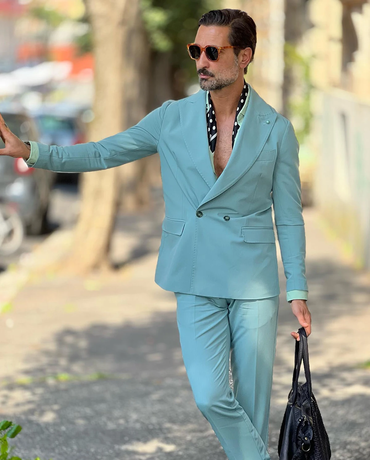 Pure Blue Men's Suits Tailored 2 Pieces Blazer Pants Peaked Lapel One Button Modern New Arrival Wedding Custom Made Plus Size