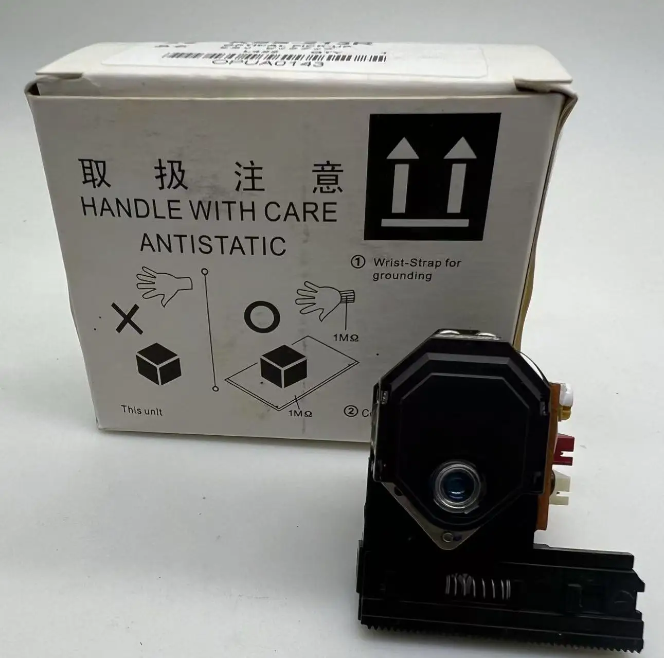 

Replacement for AKAI CD-M670 CDM670 CD M670 Radio CD Player Laser Head Lens Optical Pick-ups Bloc Optique Repair Parts