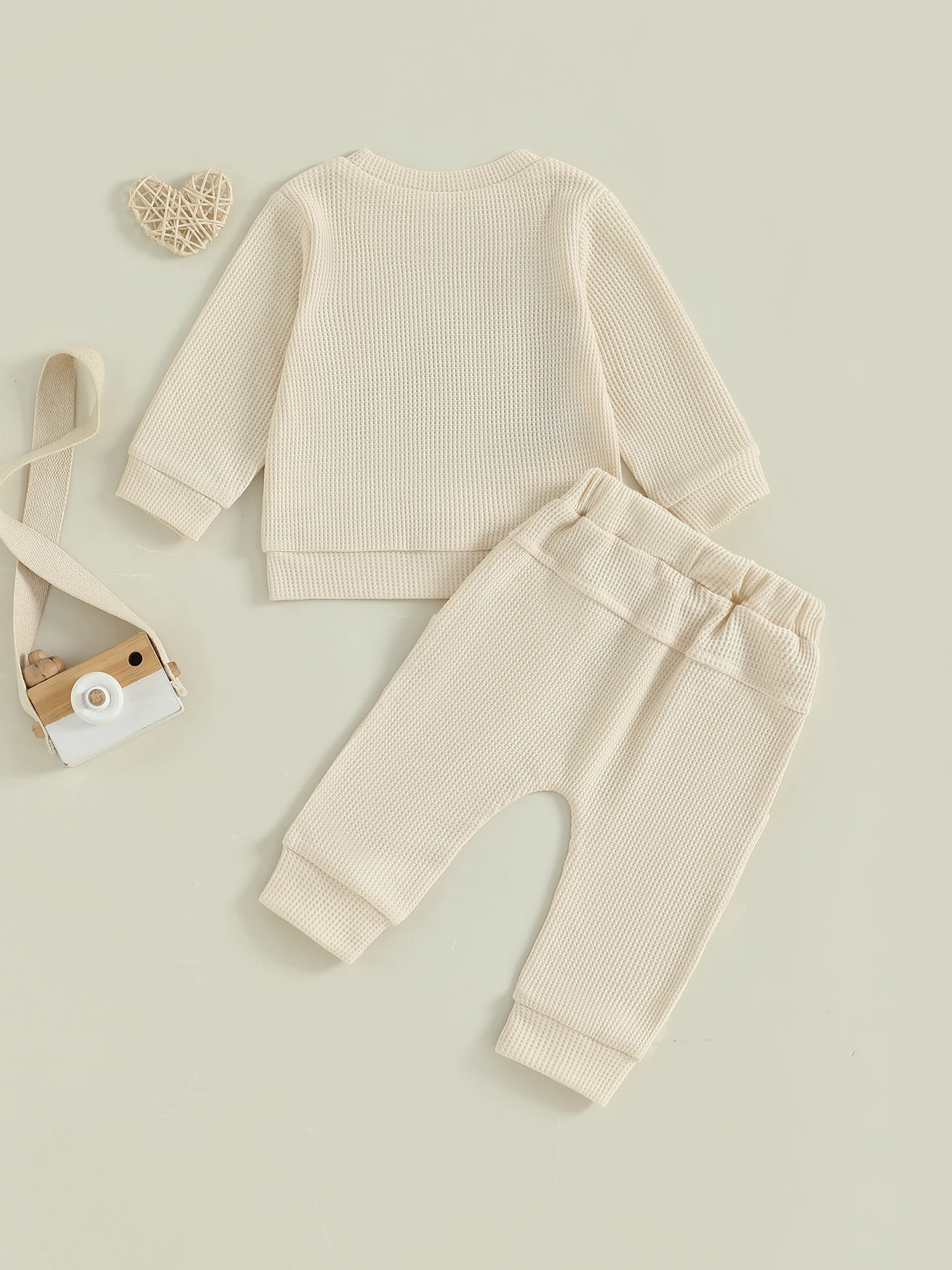 مجموعة ملابس الخريف الرائعة للرضع سترة مخيطة بأحرف أبجدية أنيقة وبنطلون بشريط عادي مكون من قطعتين