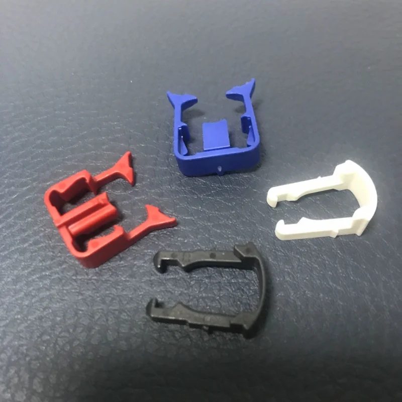 1PCS High Pressure Fuel Pump Injector Clip Low Pressure Fuel Line Clip for Jeep Wrangler Grand Cherokee Car