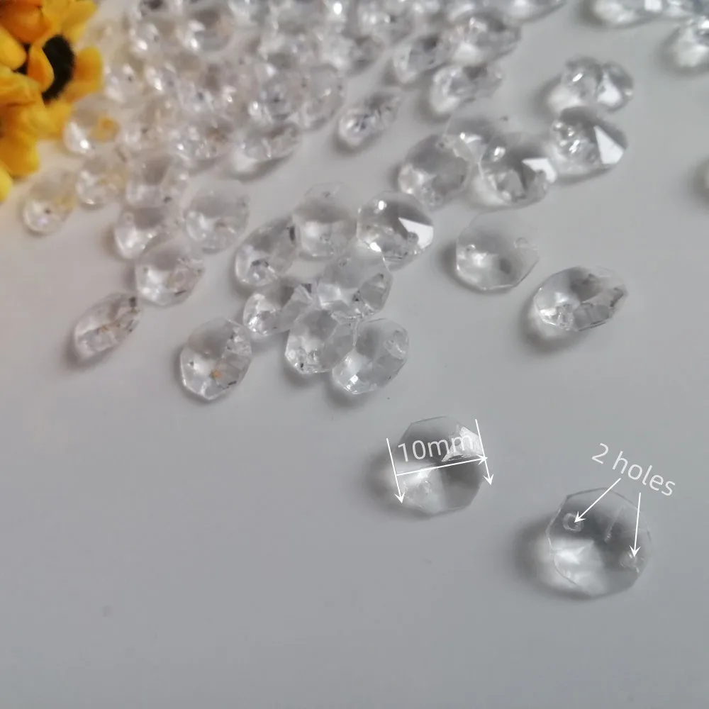 Cama 100PCS 10mm Clear Acrylic Octagon Loose Beads Chandelier Parts Pendant Chain for Strands 2 Holes Christmas Tree Center DIY