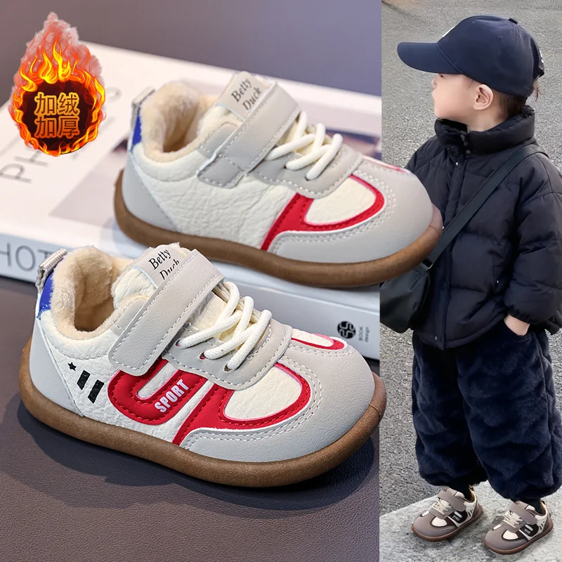 

New autumn and winter boys' shoes, soft-soled girls' walking shoes, baby fleece shoes and board shoes