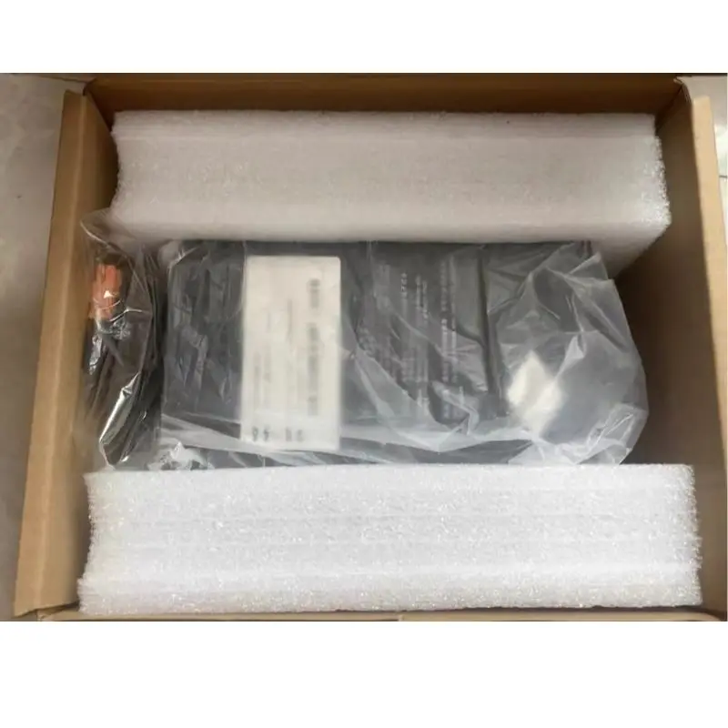 brand new SV635NS2R8I-XD  400W    Fast delivery of servo drives