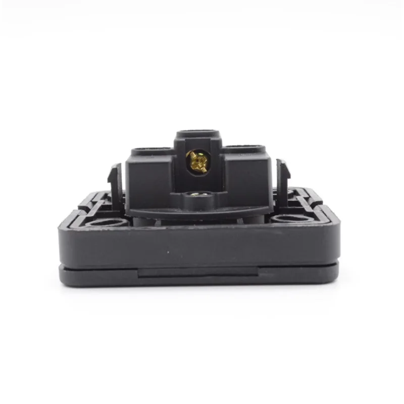 مقبس مقاوم للماء بمعايير بريطاني، نسخة هونج كونج الصناعية المربعة، مياه بريطانية قياسية بثلاثة أقدام مربعة