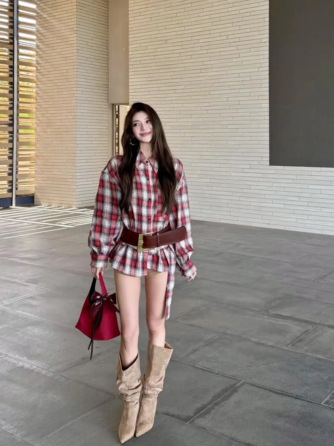

Irregular Design Plaid Shirt Women Spring Summer New Niche Design Waist-Hugging Slimming Temperament Top
