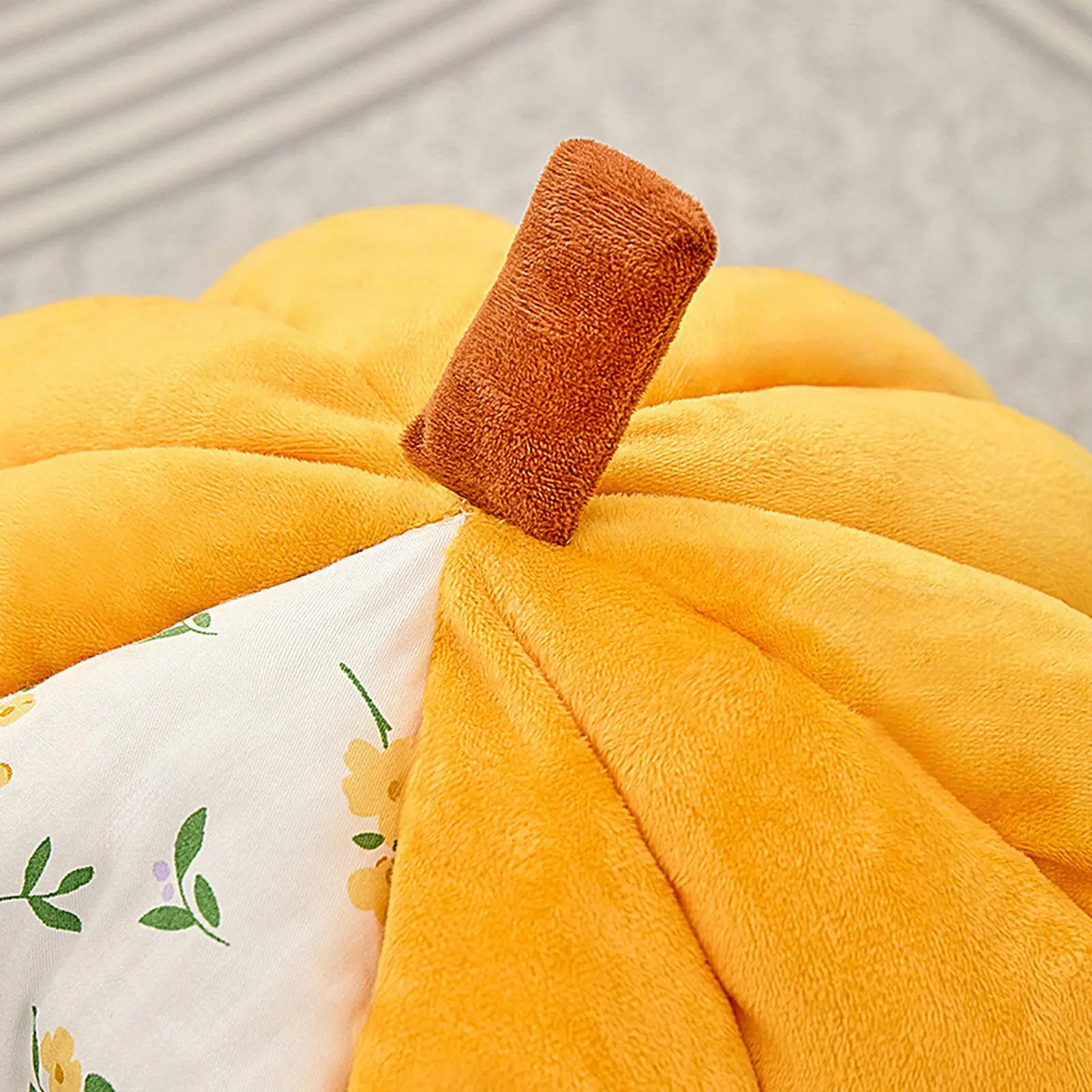 

Кровать-пещера для кошек, моющаяся, теплая, со съемным накладкой, покрытый кошачьим домиком, маленькая кровать для собак, успокаивающая, для сна, зимнего котенка, маленькая собака, домашнее животное