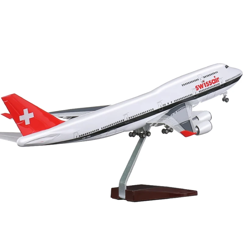 

Литая под давлением модель Swiss Airlines Boeing B747 в масштабе 1:150, полимерный самолет Airbus со светом и колесами, дисплей для коллекции игрушек