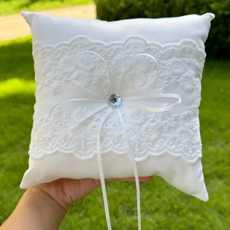 1pc Wedding Flower Girl Basket and Ring Bearer Pillow Flower Embroidery Ring Pillow for Wedding Party Ivory Bearer Cushion