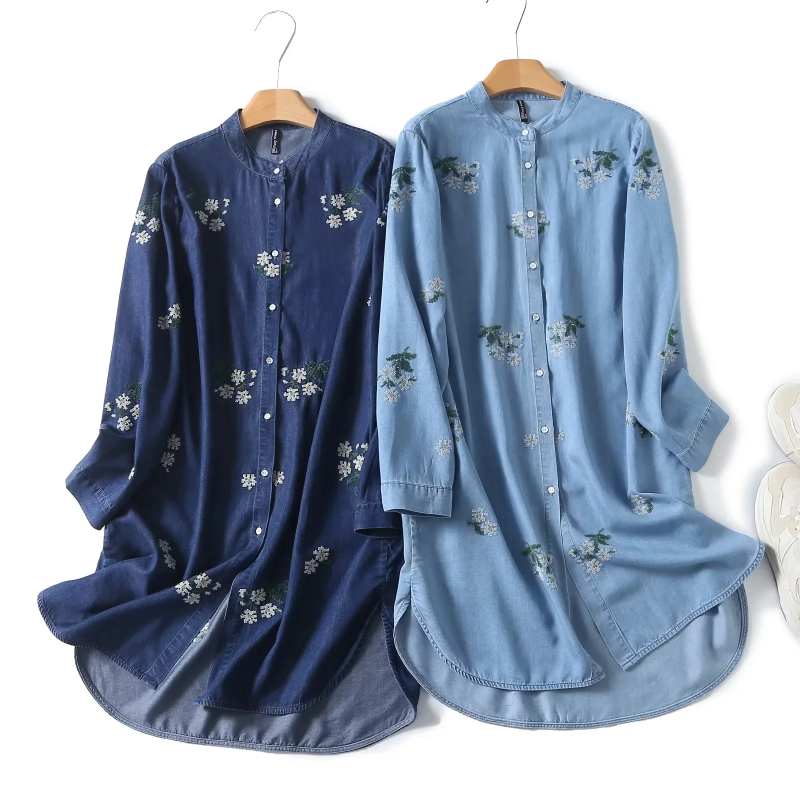 2024 Elegant denim dress for women summer Spain style ethnic floral embroider single-breasted jean dress vintage clothing