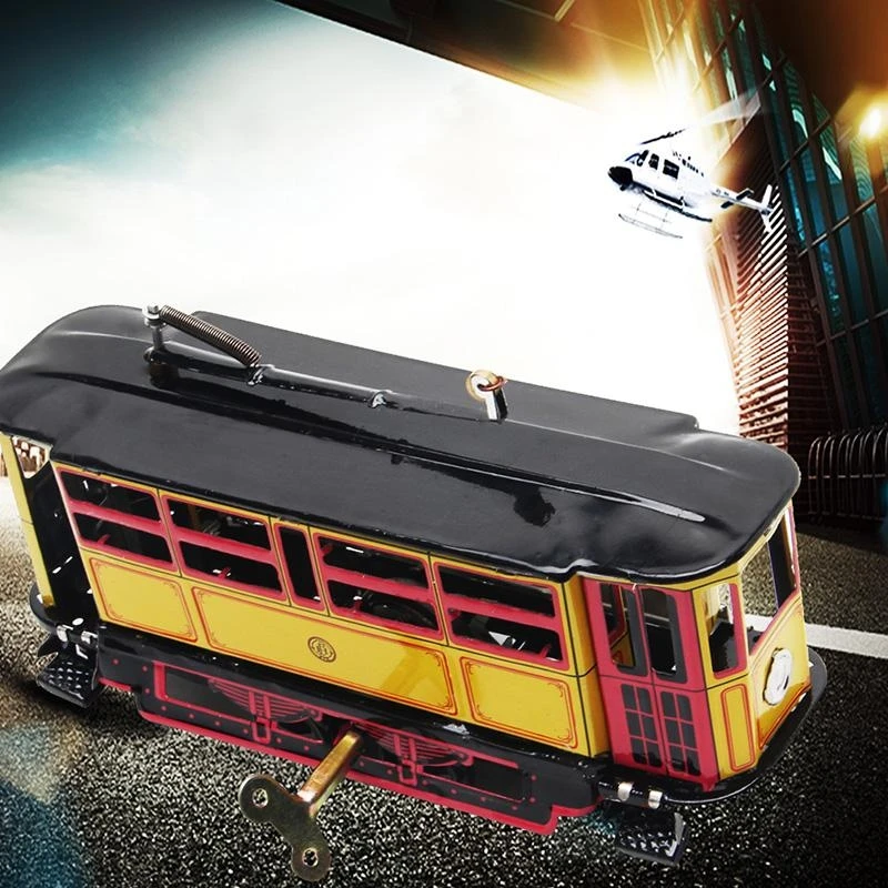 Y4QA Retro Wind Tram Cable Bus Clockwork Streetcar Toy Vintage Collection Kid Gift