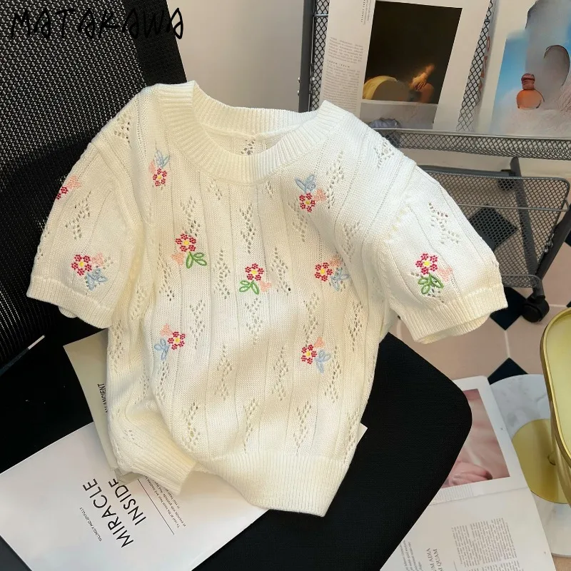 

Matakawa Thin Sweaters Women Tops Hollow Out Flowers Spring Summer Short Pullovers Korean Fashion Sweet Retro Pull Femme