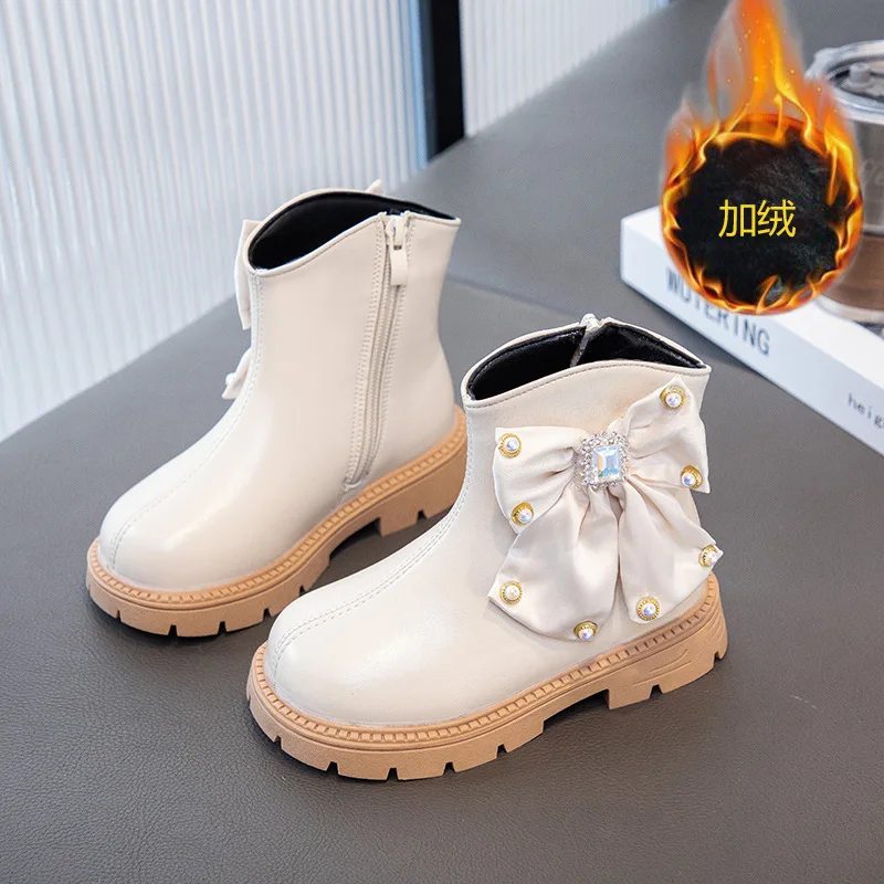 

Зимние модные ботинки средней длины для девочек с милым бантом, элегантные детские ботильоны на нескользящем плоском каблуке с украшением из бисера