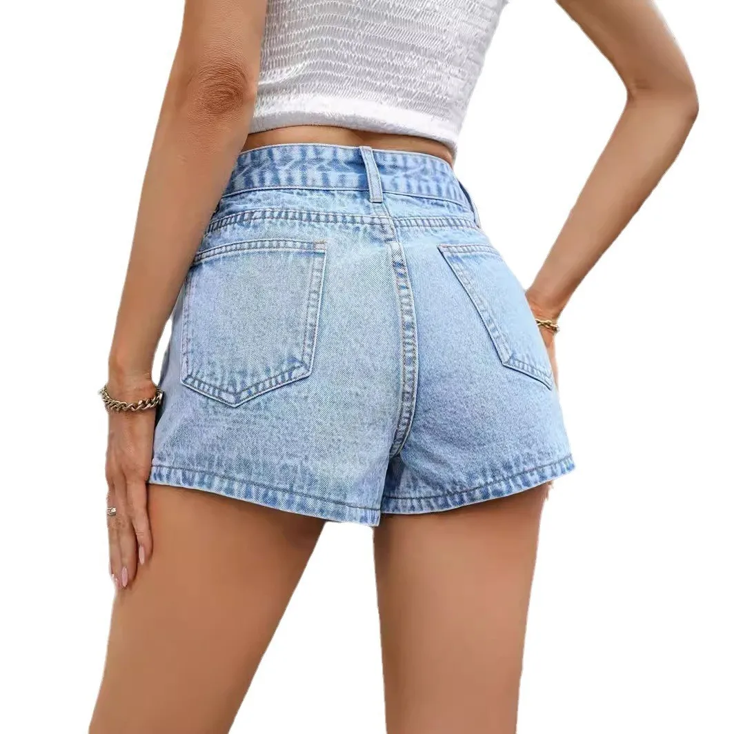 Wide Leg Skort Style Shorts with Mid Rise Edgy Street Women Shorts Three Quarter Length Button Detail Regular Thickness Spring