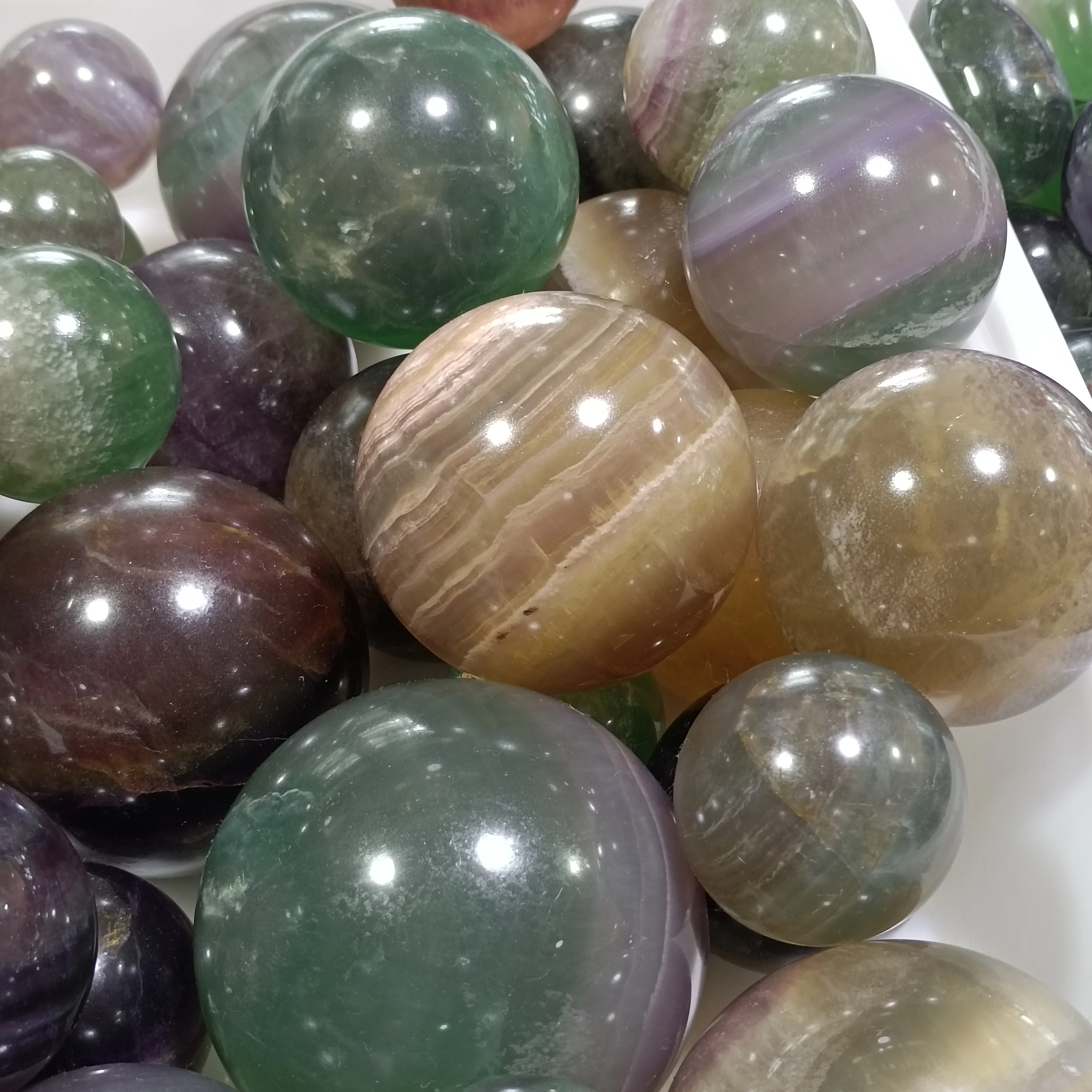 

1pc Natural Crystals Ball Fluorite Sphere Quartz Healing Reiki Healthy Crafts Toy Gift Home Decor