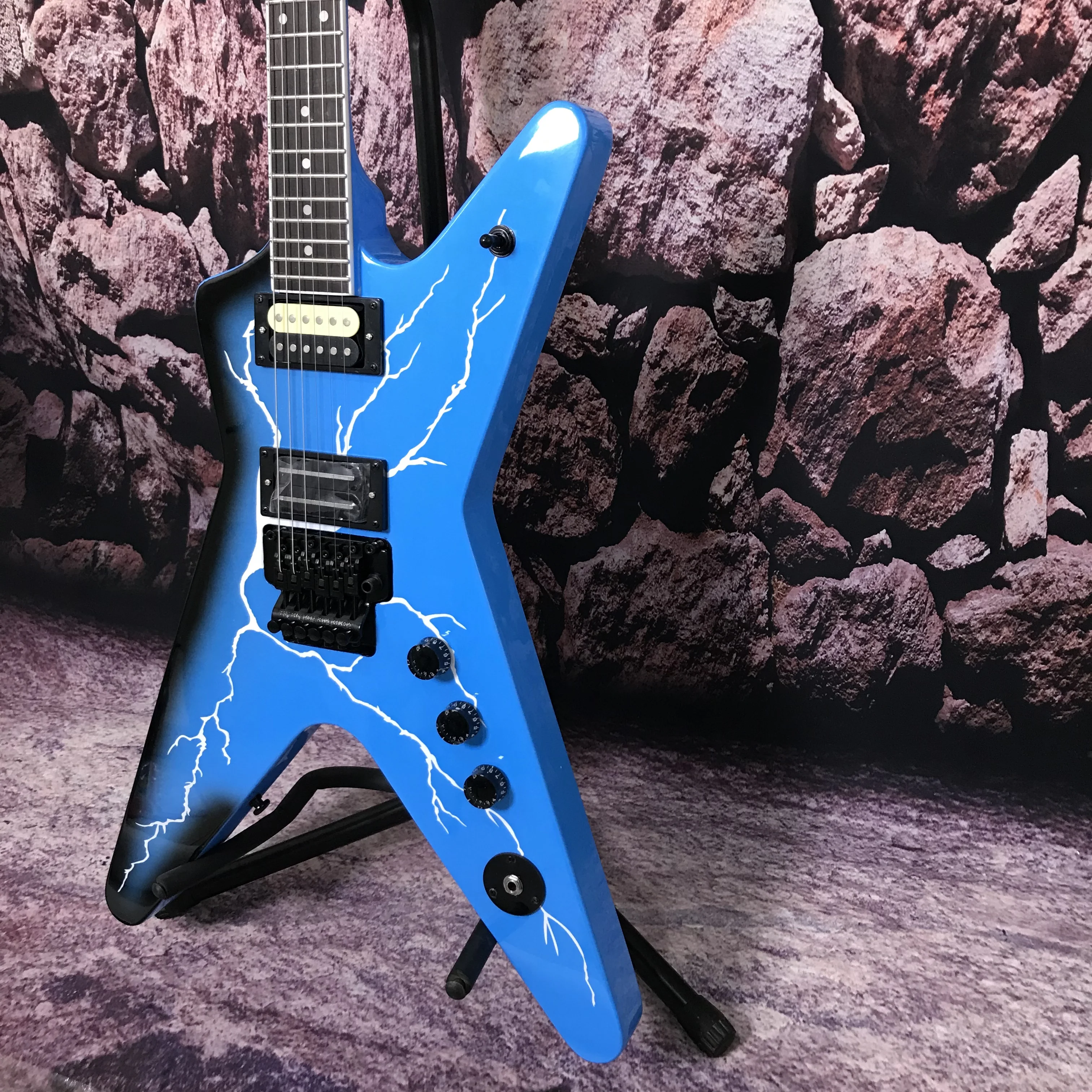 custom factory electric guitar blue lightning de an  tremolo system special design