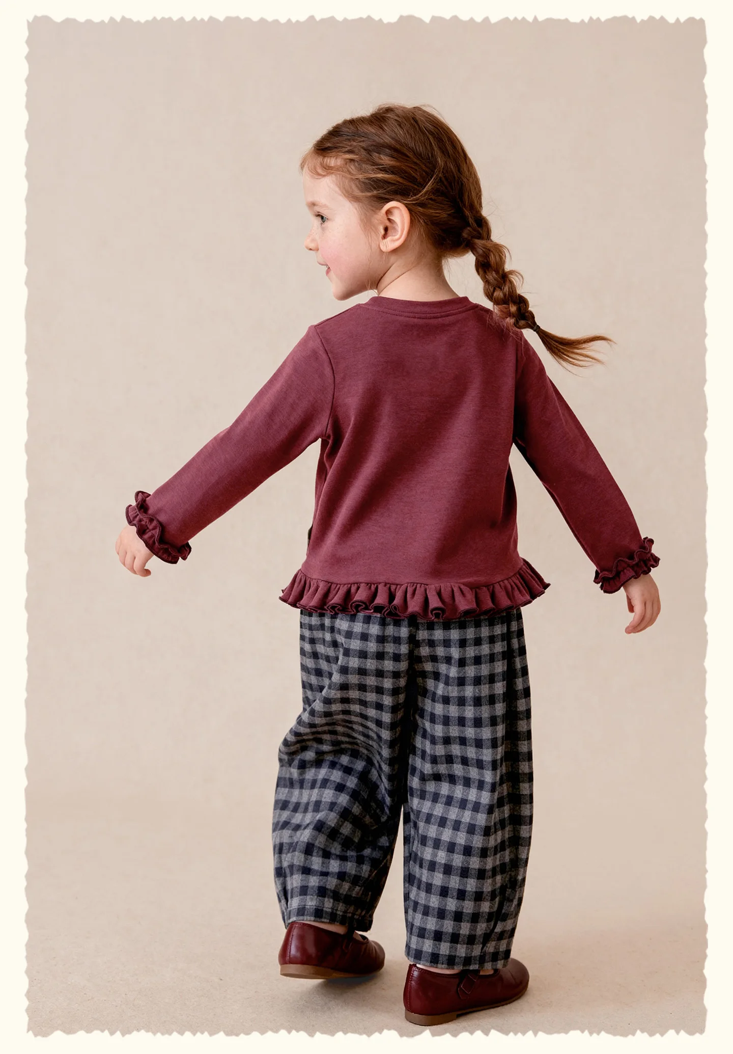 Amila 2026 Herbst Neues Kinder-T-Shirt mit Rundhalsausschnitt, gestapelten Rüschen, Spitze, Stoffetikett, modisch, lässig, bequem, für den täglichen Gebrauch, langärmelig. – Detail 15